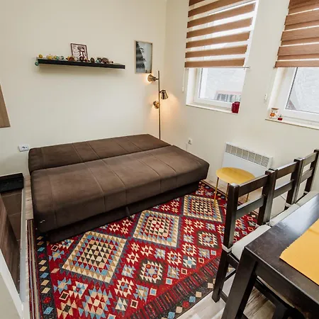 No.32a-jollykop Lägenhet